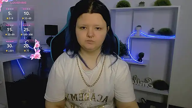 Lunaar  online show from April 4, 2026, 6:20 am