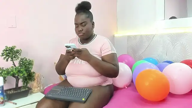 sophie blake1 online show from April 2, 2026, 7:42 pm