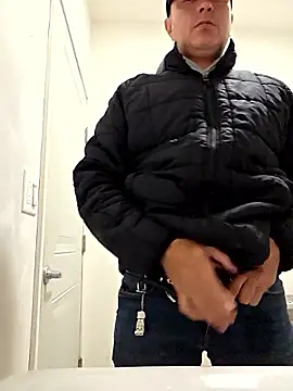 DoggiiDick online show from March 5, 2026, 12:02 pm