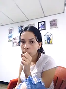 BiancaRoyale online show from June 3, 2026, 8:04 am