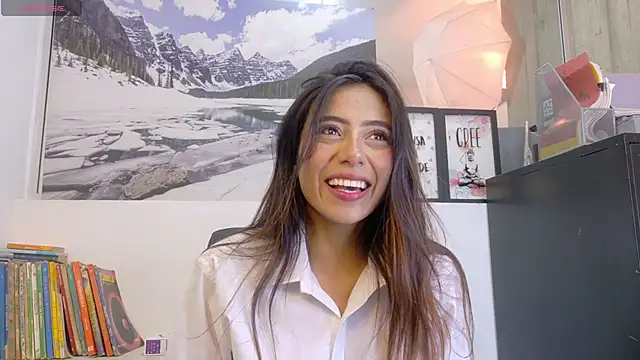 Cataleyaa23 online show from April 17, 2026, 8:11 pm