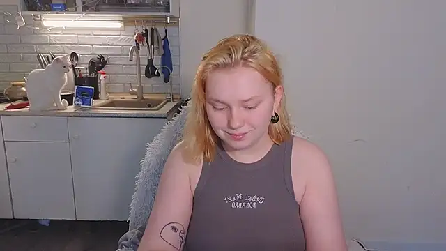 soft focus online show from June 1, 2026, 4:56 am