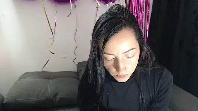 Meeegan lov online show from July 26, 2026, 4:30 am