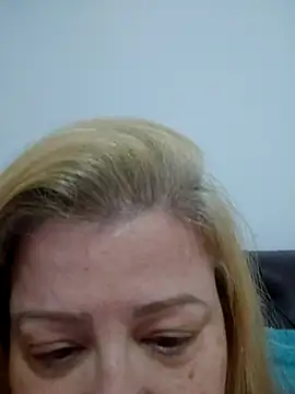 Snapshot of UmaDeusa chatting on March 1, 2026, 2:11 am UmaDeusa online show from March 1, 2026, 2:11 am