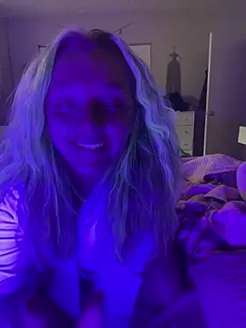 imkhloe online show from May 23, 2026, 11:48 pm