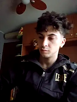 Andreakkkk online show from March 6, 2026, 4:57 pm