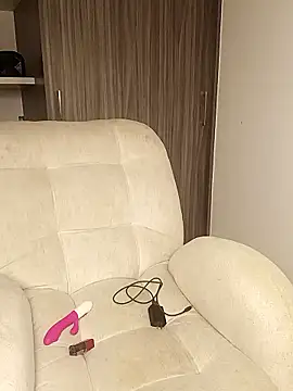 LavaGirl07 online show from March 3, 2026, 2:07 am