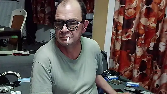 lovious69 online show from April 26, 2026, 10:07 pm