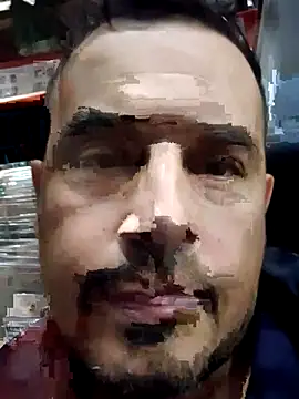 Ezehombre online show from April 11, 2026, 8:23 pm