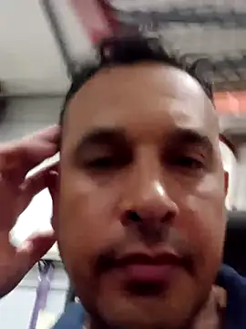 Ezehombre online show from March 19, 2026, 4:51 pm