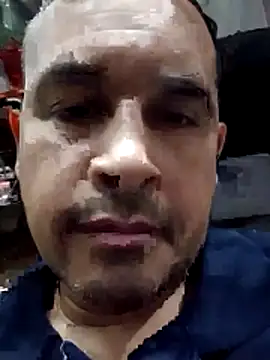 Ezehombre online show from April 4, 2026, 1:12 am