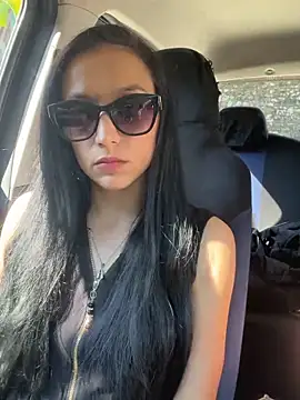 anamaria04 online show from April 4, 2026, 2:01 pm