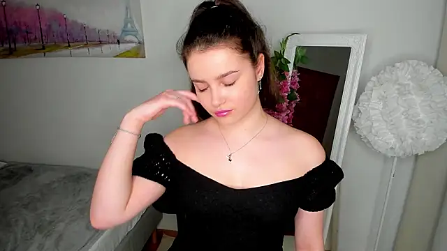 Snapshot of rizz_caprice chatting on March 1, 2026, 7:58 pm rizz caprice online show from March 1, 2026, 7:58 pm