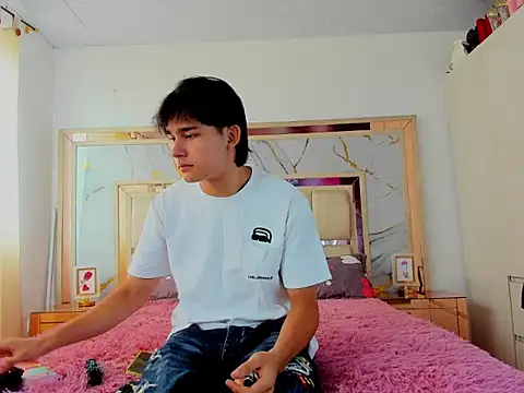 monky 0002 online show from March 25, 2026, 3:00 pm