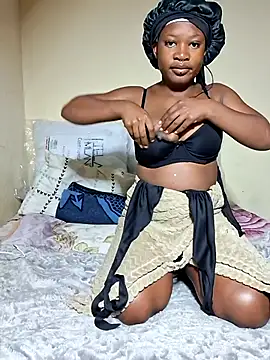 LillyXO2 online show from June 29, 2026, 7:02 pm