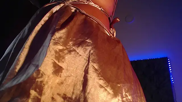 sweetsea  online show from April 15, 2026, 1:11 am