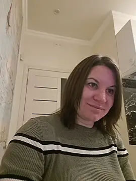 LaraHarper online show from April 5, 2026, 10:05 pm