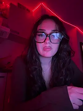 Claraaaaa06 online show from March 18, 2026, 7:37 pm