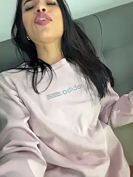 Bella Smithe online show from March 27, 2026, 3:24 pm