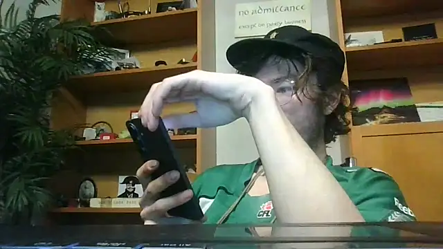 KinkyKittyBoy online show from April 5, 2026, 4:30 am