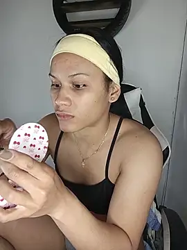 KathLovee online show from June 18, 2026, 1:49 pm