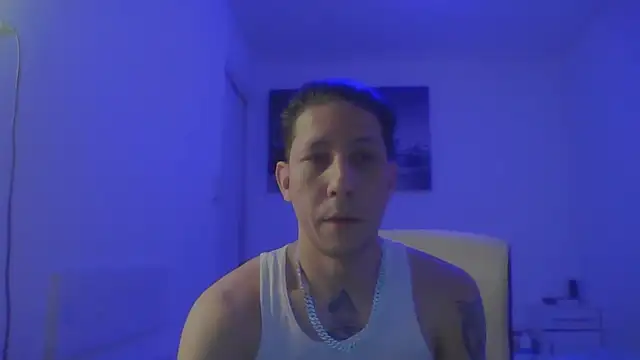 TitanNoir online show from April 9, 2026, 7:53 pm