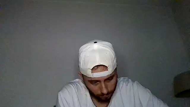 TallHungandCloudy69 online show from April 13, 2026, 10:41 am