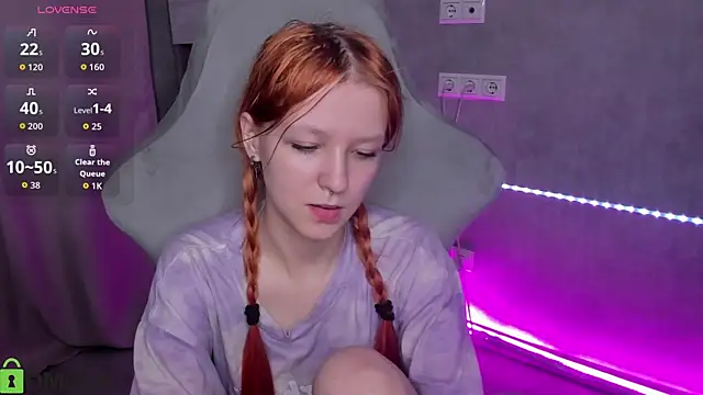 Emma Dusk online show from May 15, 2026, 11:03 pm