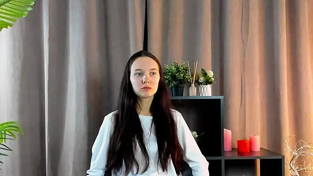 Snapshot of NeomiMendoza chatting on March 3, 2026, 7:04 am NeomiMendoza online show from March 3, 2026, 7:04 am