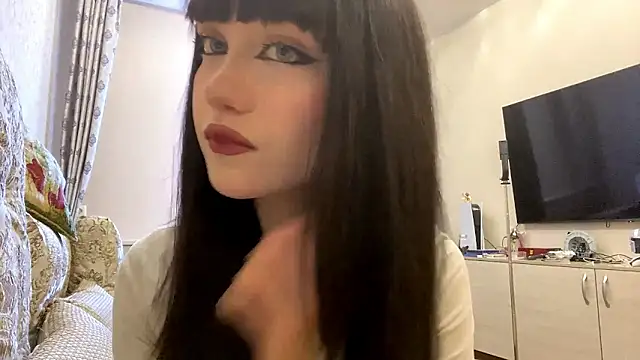 LoidaTrytten online show from March 19, 2026, 1:44 pm