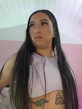 Emily Roussee online show from April 1, 2026, 11:44 am