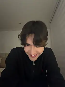 Snapshot of MatthewMoore_ chatting on July 30, 2026, 12:54 am MatthewMoore online show from July 30, 2026, 12:54 am