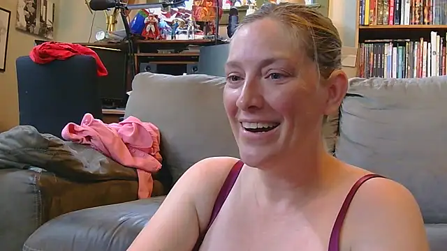 MistyMountains96 online show from June 9, 2026, 7:37 pm