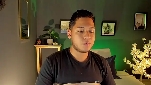 Akon 2XXX online show from April 7, 2026, 11:06 pm