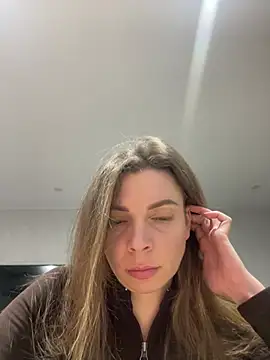 Snapshot of Luna2547 chatting on March 2, 2026, 6:26 pm Luna2547 online show from March 2, 2026, 6:26 pm