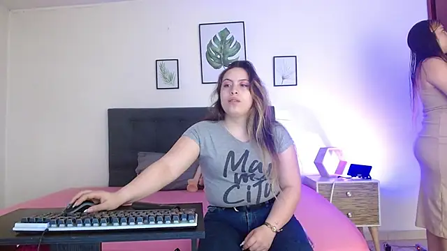 samanthachop online show from June 15, 2026, 2:28 pm