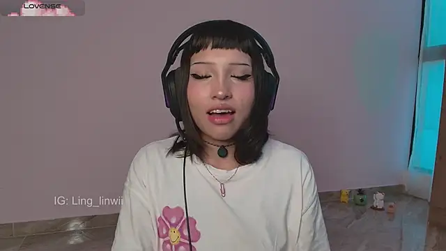 Snapshot of ling_meow chatting on July 16, 2026, 1:19 pm ling meow online show from July 16, 2026, 1:19 pm