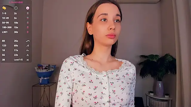 LaceyLettman online show from April 16, 2026, 1:23 pm