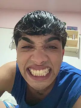 Lucasss2204 online show from March 31, 2026, 4:25 am