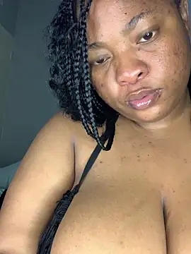 ChubbySpiderx online show from April 16, 2026, 9:39 pm