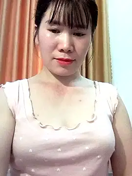 Bondgirl 9 online show from May 16, 2026, 6:23 am