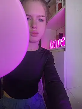 KayShaw online show from March 7, 2026, 2:51 am