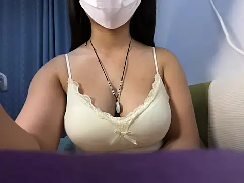 Titi-005 online show from May 12, 2026, 1:06 pm