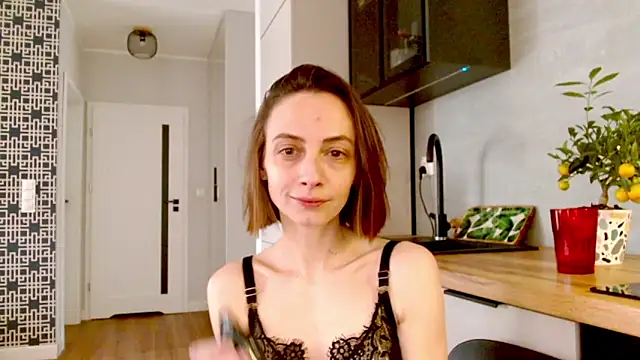 misssweet online show from May 19, 2026, 3:19 pm