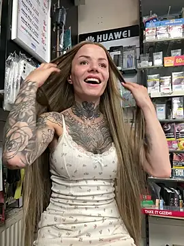 SkinnyLilly online show from June 30, 2026, 8:20 pm