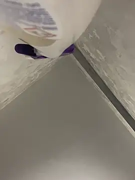 julietalovee online show from April 8, 2026, 6:37 am