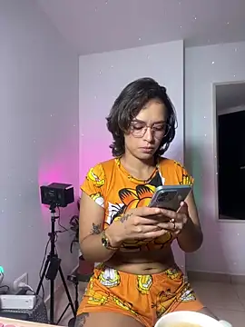 zhara 1198 online show from April 7, 2026, 12:07 pm