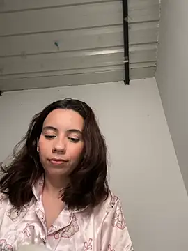 Nicole Cute04 online show from April 23, 2026, 4:08 am