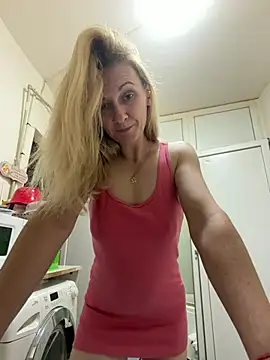 Secret Ladyx online show from May 26, 2026, 7:12 pm