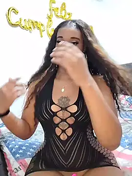 KendallJanner online show from April 15, 2026, 4:44 pm